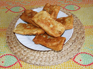 Panzerotti fritti al ragù