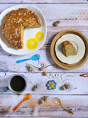 Torta alle nocciole (latte, farina, granella)