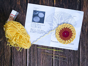 Pinapple doily